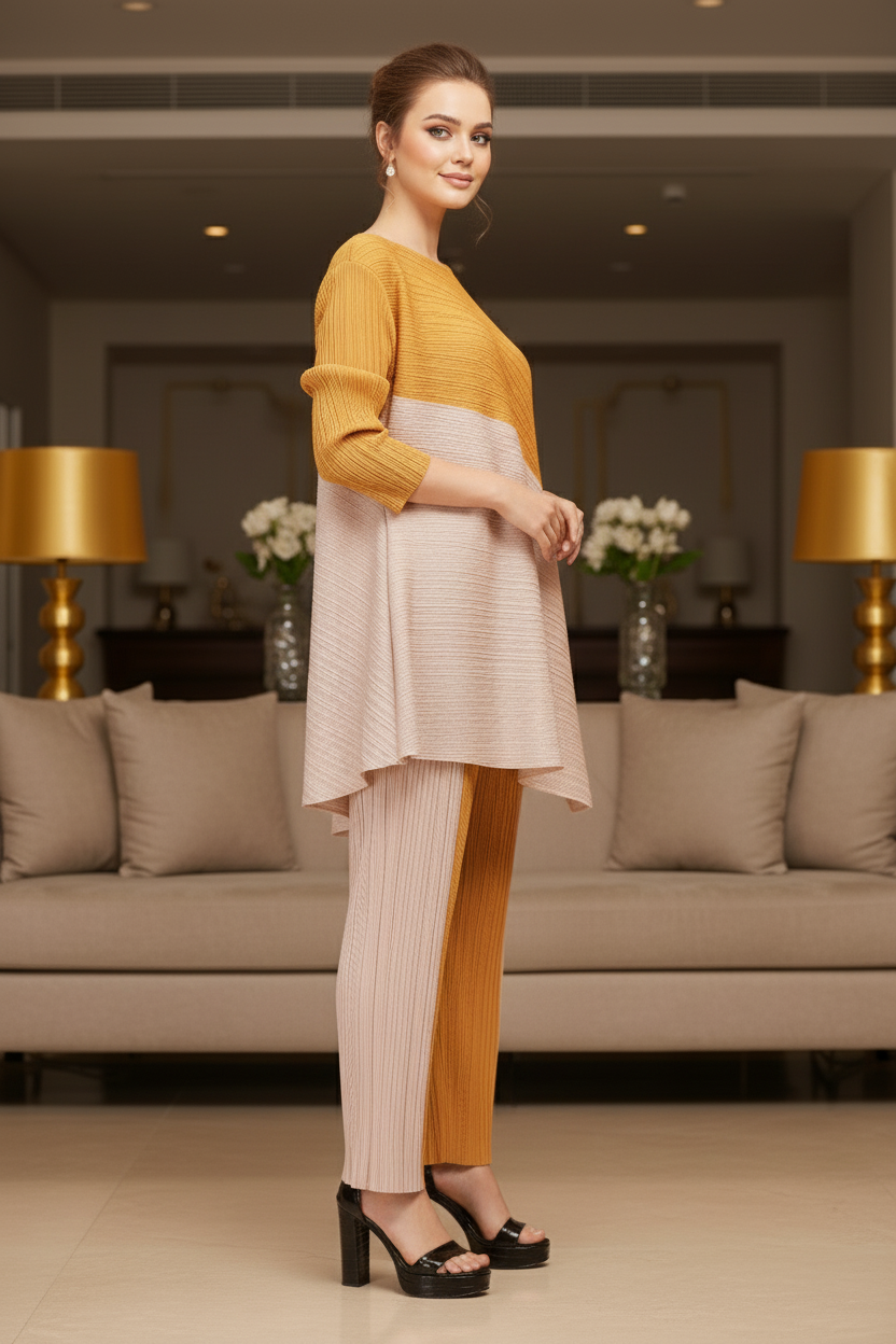 Top Loose Mild Pleated Stretching Skirt Two Pieces Set - Yellow