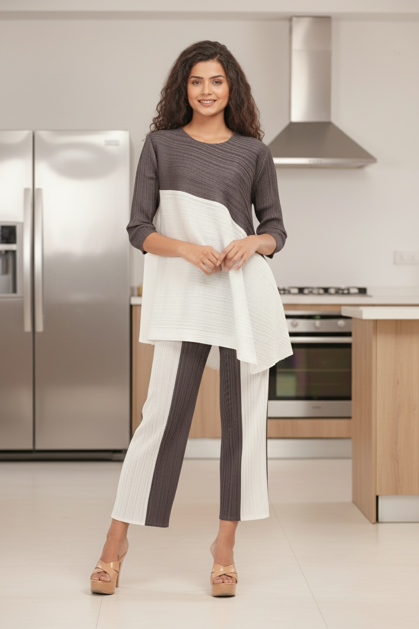 Top Loose Mild Pleated Stretching Skirt Two Pieces Set - Black