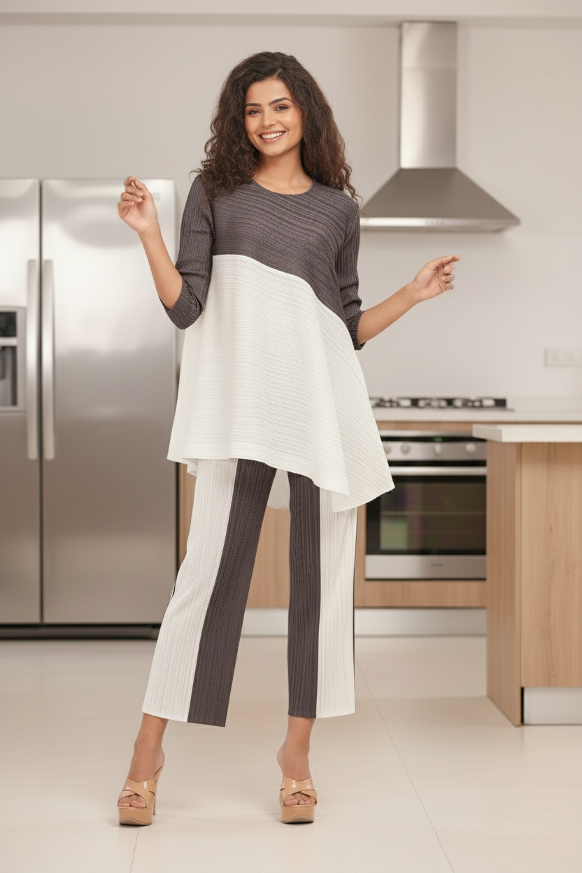 Top Loose Mild Pleated Stretching Skirt Two Pieces Set - Black